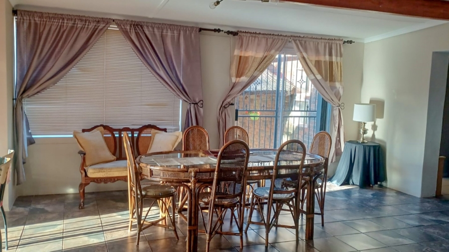 3 Bedroom Property for Sale in Vredenburg Western Cape